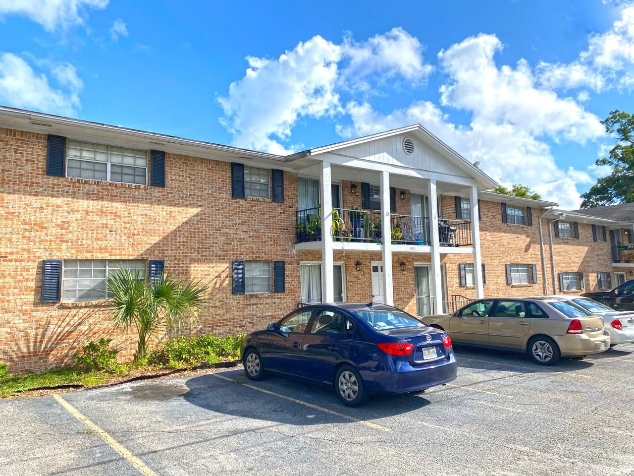 Windsor Arms Apartments 2